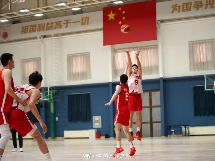  對抗訓練繼續！中國男籃最新訓練圖集新鮮出爐