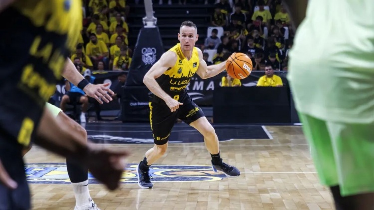  NBA初代老六，42歲進(jìn)入生涯巔峰？！