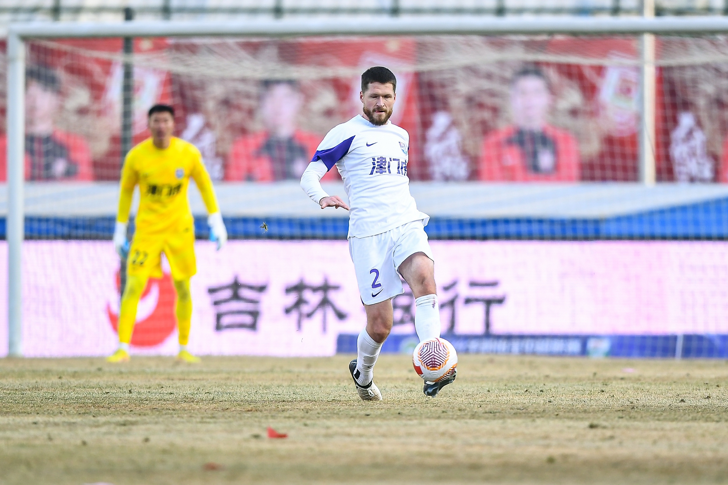 津門(mén)虎舊將亞冠對決格蘭特勝出，津媒：他離開(kāi)津門(mén)虎因存傷病隱患