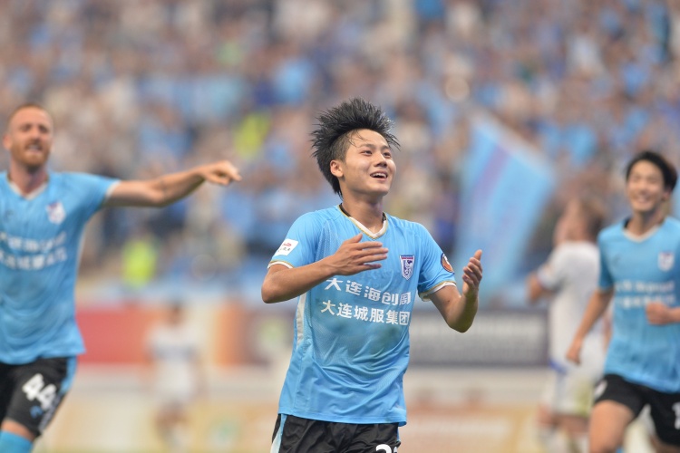  19歲國青小將毛偉杰進(jìn)入大連英博戰泰山首發(fā)，將迎中超首秀