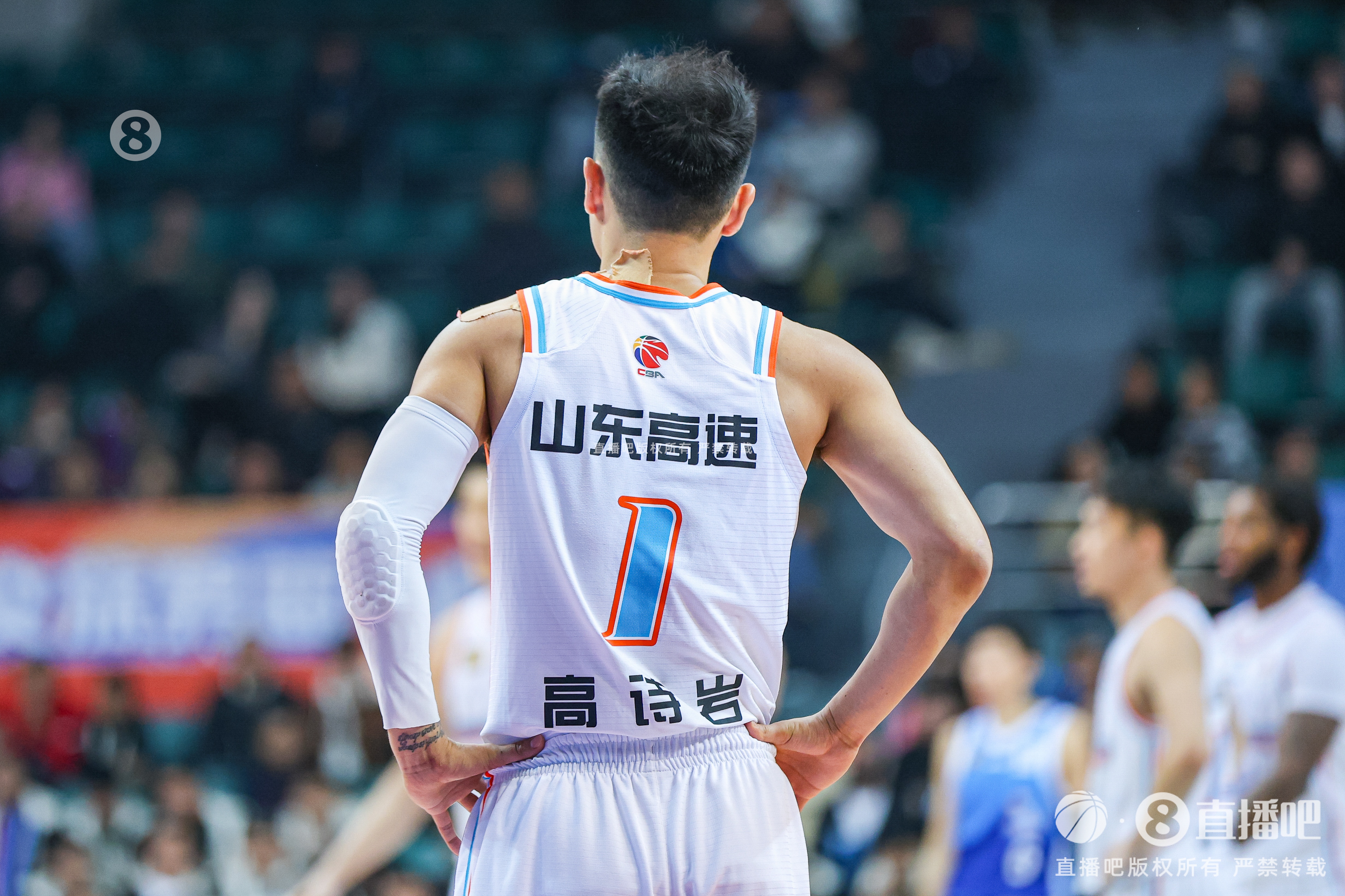  慢熱！首節山東落后四川1分 全隊首發(fā)5人單節合計僅拿到3分