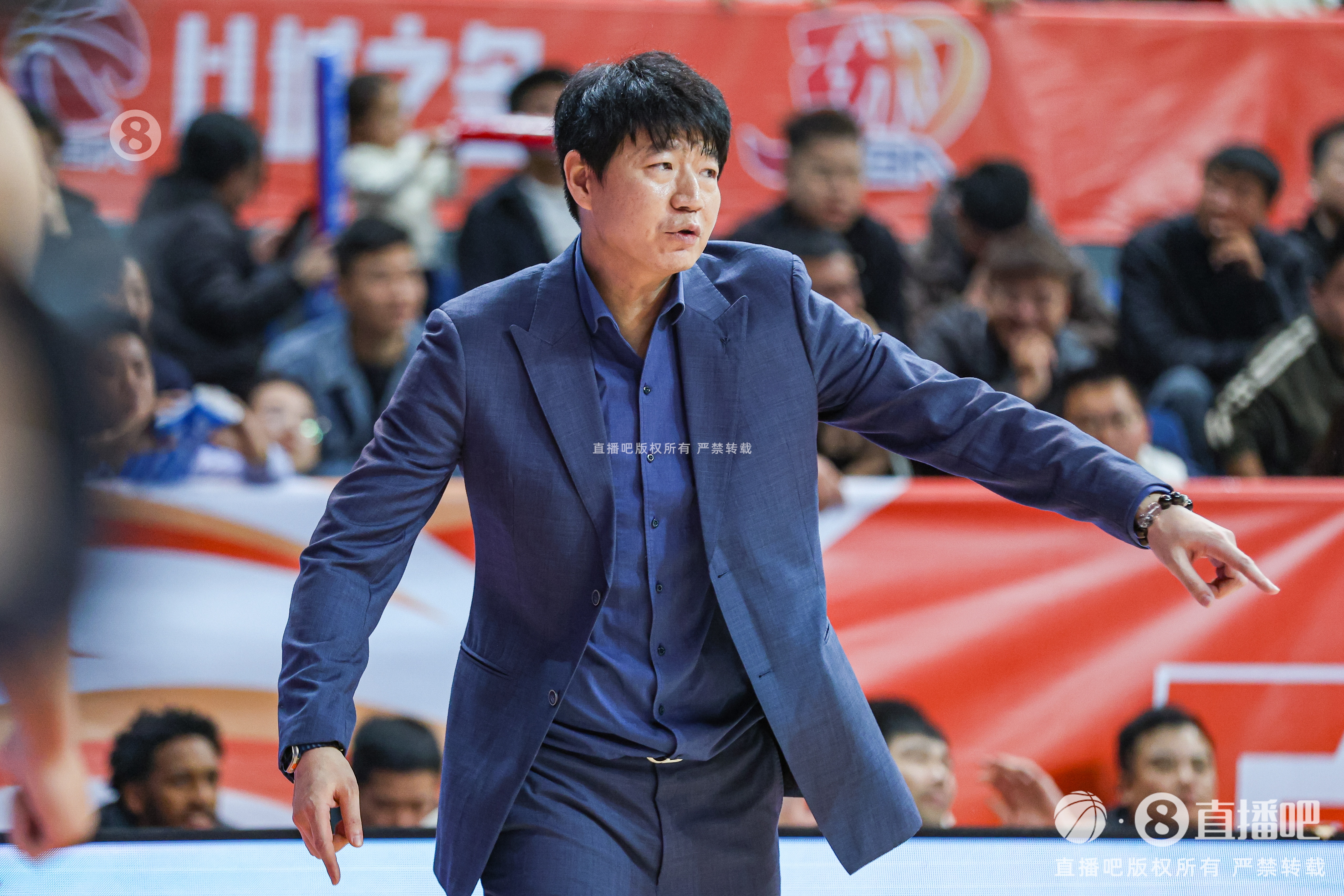  上賽季第15本賽季第6！媒體人：山東得改變必須要提到邱指導