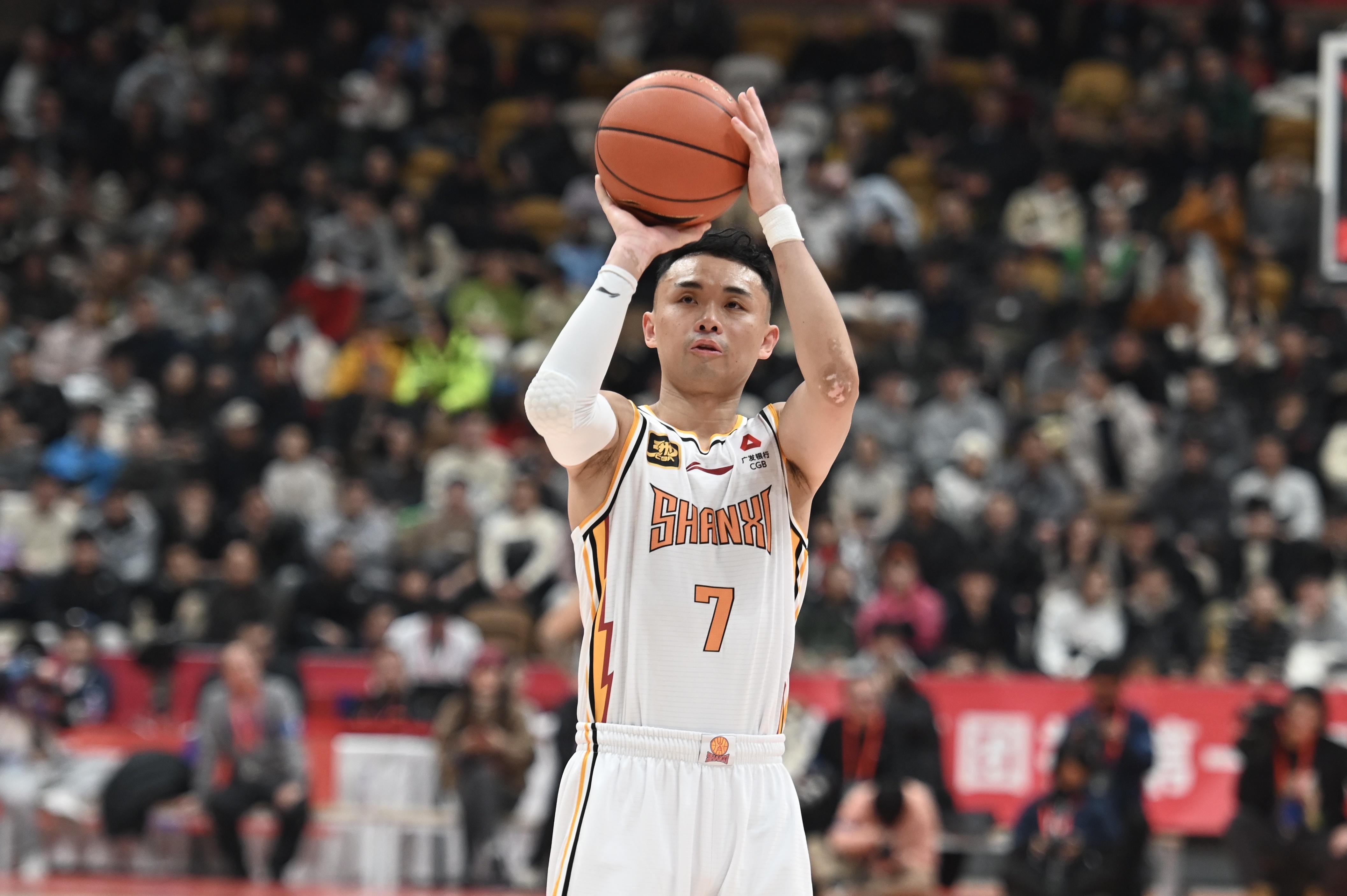 無(wú)奈輸球！原帥15投7中&三分11中4 得到18分4板5助0失誤
