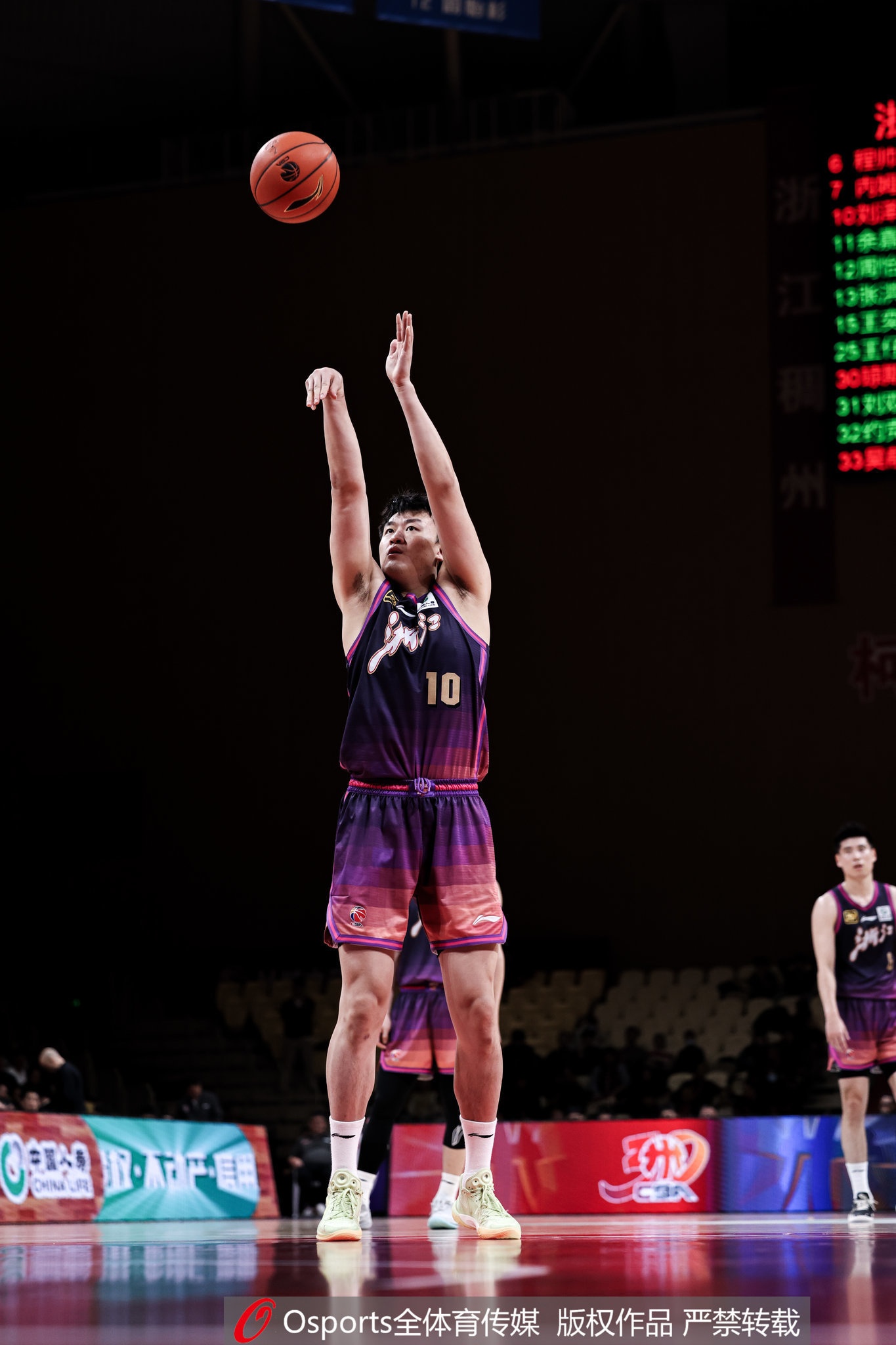  高效替補！劉澤一13投7中&罰球4中3得18分7板 得分并列全隊最高